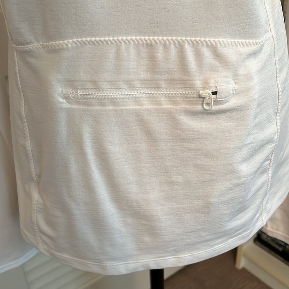 Athleta long sleeved top size L. - Picture 7 of 8